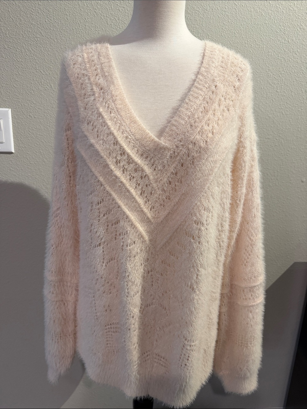 LC Lauren Conrad Pale Blush V-Neck Fuzzy Knit Sweater